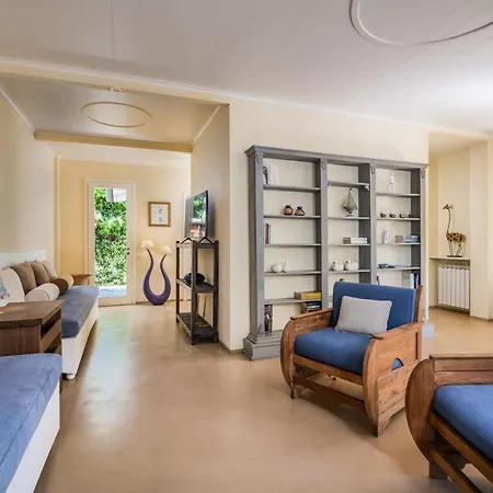 Villa Monti Di Luna *