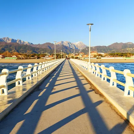 וילה Monti Di Luna