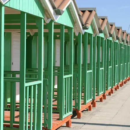 וילה Monti Di Luna *